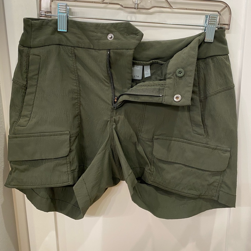 Athleta size 6 shorts